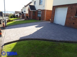concrete-Driveway-Ashlar-Stamp-and-release-agent